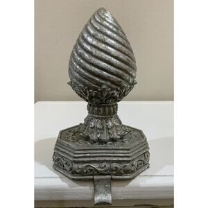 Vtg Silver Resin Fleur De Lis Acanthus Leaf Finial Stocking Holder Hanger